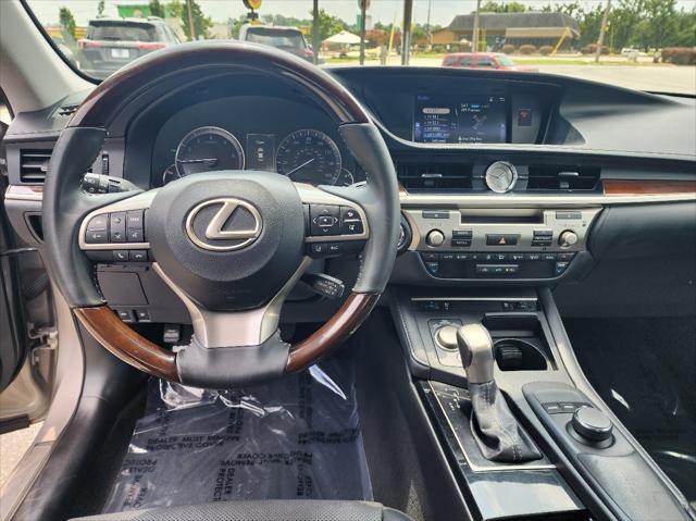 2017 Lexus ES 350 Sedan