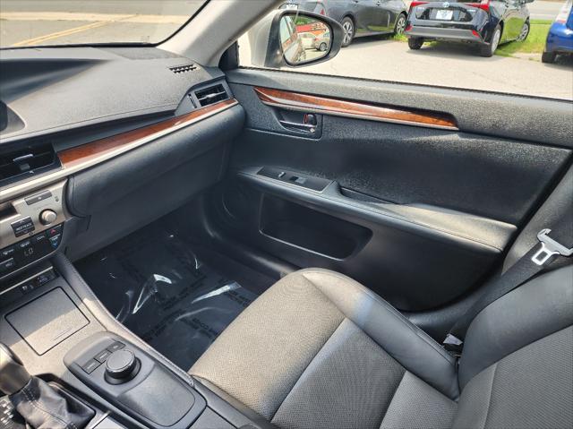 2017 Lexus ES 350 Sedan