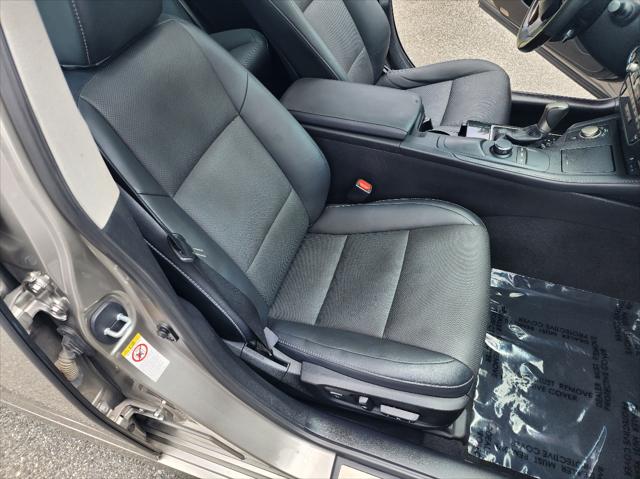 2017 Lexus ES 350 Sedan