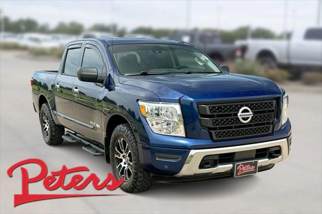 2021 Nissan TITAN Crew Cab SV 4x4