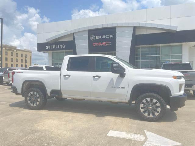 2022 Chevrolet Silverado 2500HD 4WD Crew Cab Standard Bed Custom