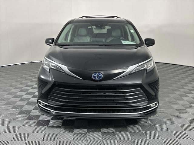 2022 Toyota Sienna XLE