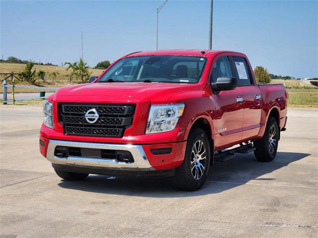 2021 Nissan TITAN Crew Cab SV 4x4