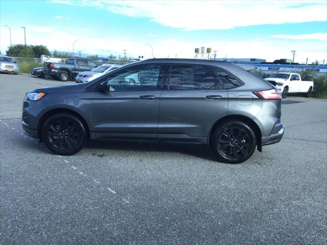 2022 Ford Edge SE