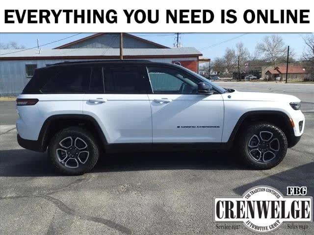 2022 Jeep Grand Cherokee 4xe Trailhawk 4x4