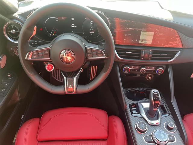 2024 Alfa Romeo Giulia GIULIA QUADRIFOGLIO CARBON RWD
