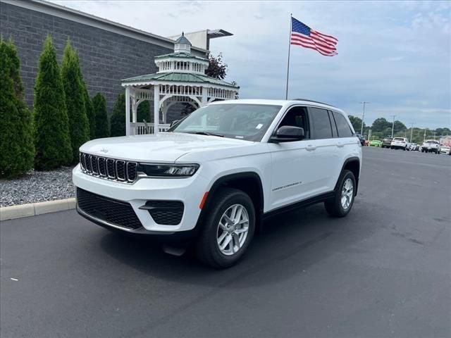 2024 Jeep Grand Cherokee GRAND CHEROKEE LAREDO X 4X4