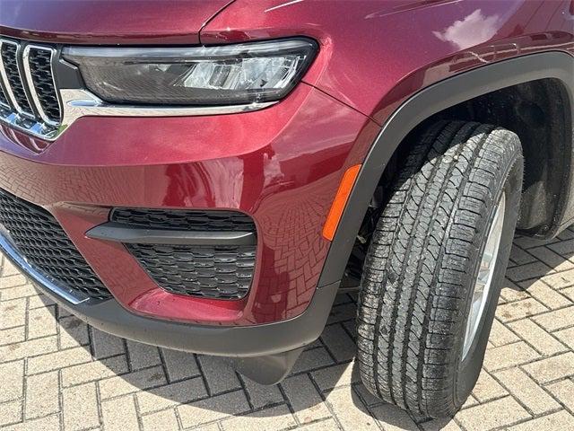 2024 Jeep Grand Cherokee GRAND CHEROKEE LAREDO 4X2