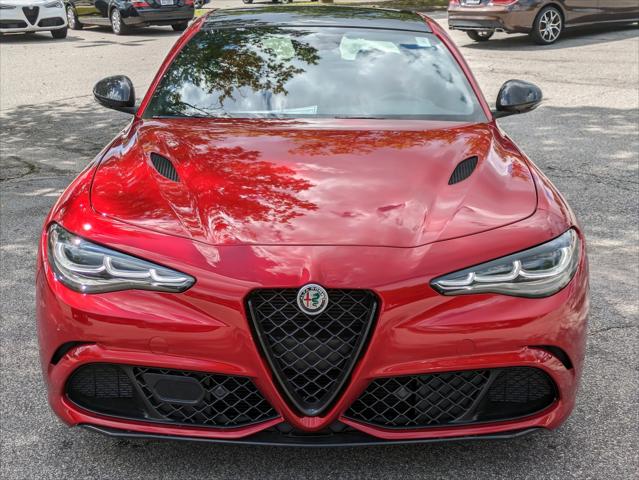 2024 Alfa Romeo Giulia GIULIA QUADRIFOGLIO CARBON RWD