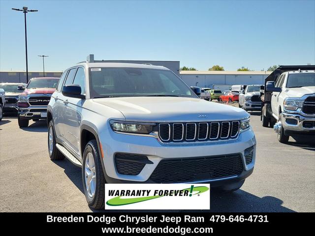 2024 Jeep Grand Cherokee GRAND CHEROKEE LAREDO X 4X4