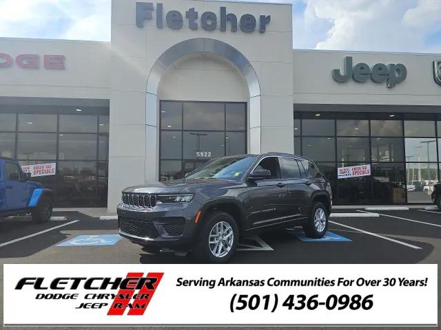 2024 Jeep Grand Cherokee GRAND CHEROKEE LAREDO X 4X4