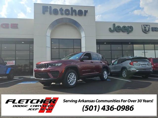 2024 Jeep Grand Cherokee GRAND CHEROKEE LAREDO X 4X4