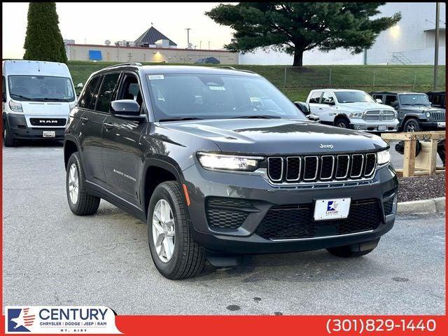 2024 Jeep Grand Cherokee GRAND CHEROKEE LAREDO X 4X4