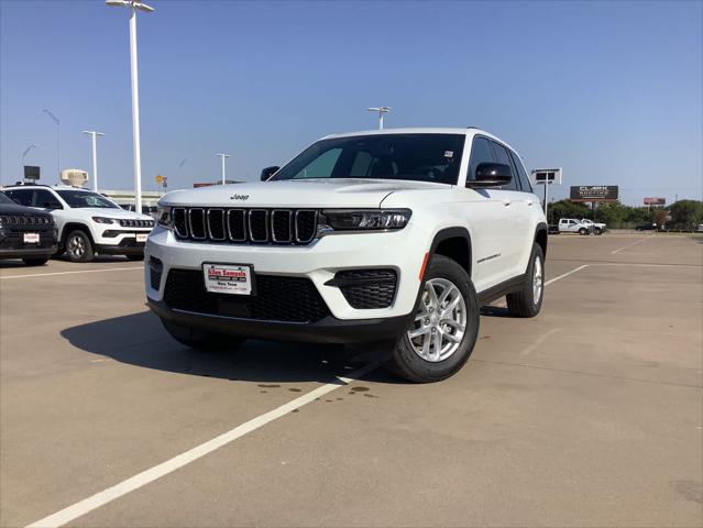 2024 Jeep Grand Cherokee GRAND CHEROKEE LAREDO X 4X4