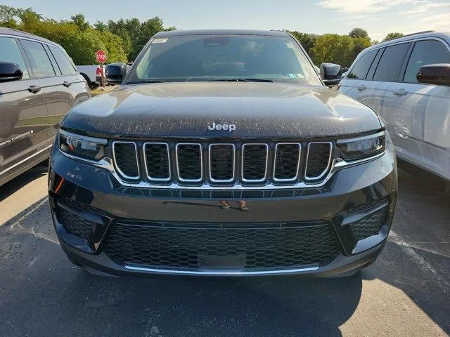 2024 Jeep Grand Cherokee GRAND CHEROKEE LAREDO 4X4