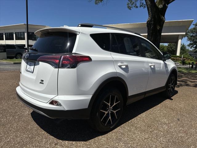 2017 Toyota RAV4 SE