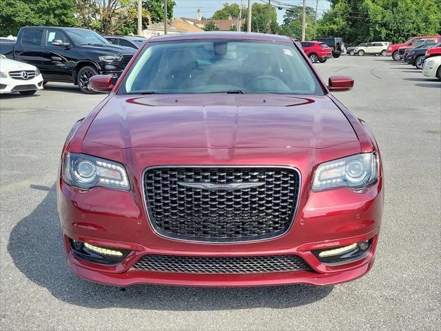 2023 Chrysler Chrysler 300 300 TOURING L RWD