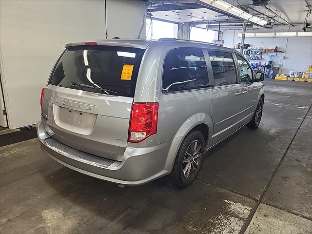 2017 Dodge Grand Caravan SXT 2