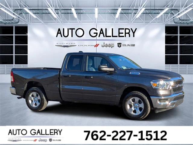 2024 RAM 1500 Tradesman Quad Cab 4x4 64 Box