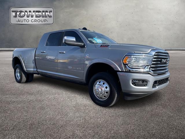 2022 RAM 3500 Limited Longhorn Mega Cab 4x4 64 Box