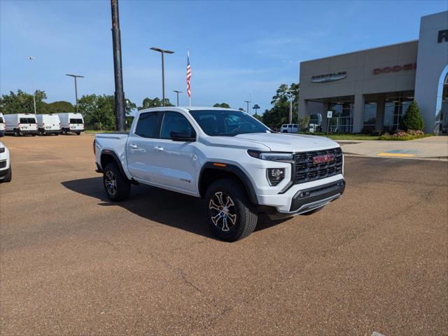 2023 GMC Canyon 4WD Crew Cab Short Box AT4