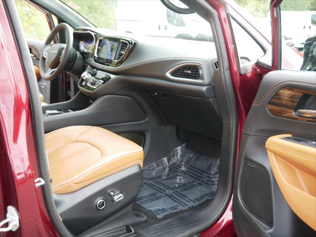 2023 Chrysler Pacifica Pinnacle AWD