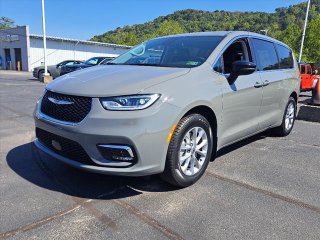 2024 Chrysler Pacifica PACIFICA TOURING L AWD