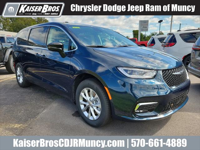 2024 Chrysler Pacifica PACIFICA TOURING L AWD