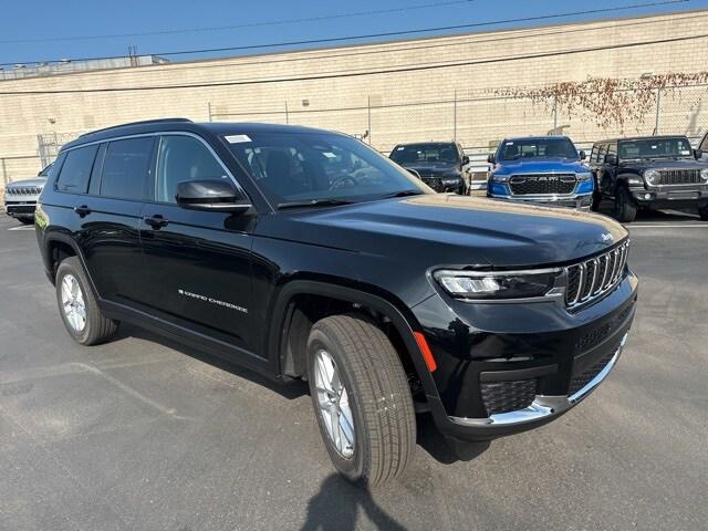 2024 Jeep Grand Cherokee GRAND CHEROKEE L LAREDO X 4X4