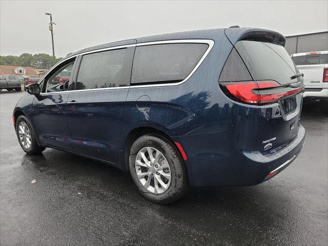 2024 Chrysler Pacifica PACIFICA TOURING L AWD