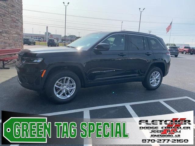 2024 Jeep Grand Cherokee GRAND CHEROKEE LAREDO X 4X2