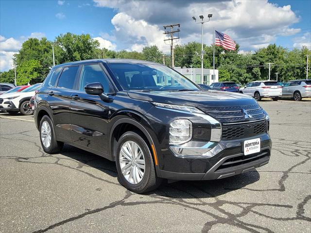 2022 Mitsubishi Outlander ES 2.5 S-AWC for sale in West Springfield, MA