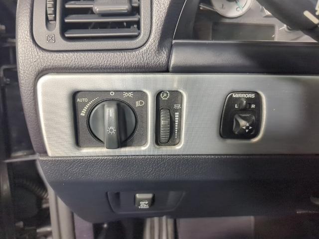 2003 Ford Thunderbird DELUXE/PREMIUM