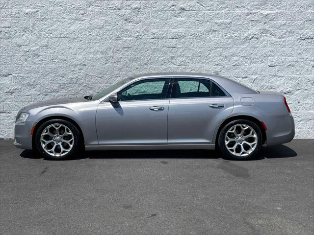 2017 Chrysler 300C Platinum