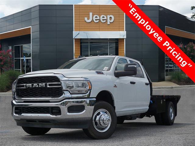 2024 RAM Ram 3500 Chassis Cab RAM 3500 TRADESMAN CREW CAB CHASSIS 4X4 60 CA