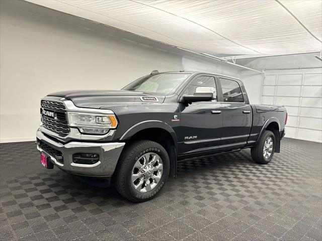 2020 RAM 3500 Limited Crew Cab 4x4 64 Box