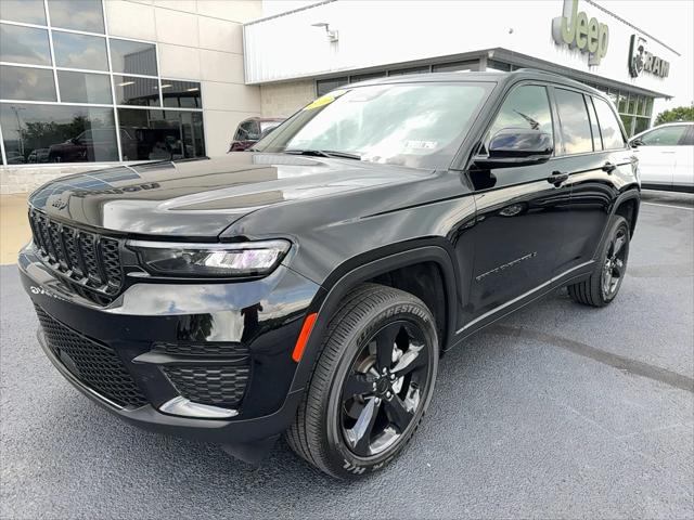 2023 Jeep Grand Cherokee Altitude 4x4