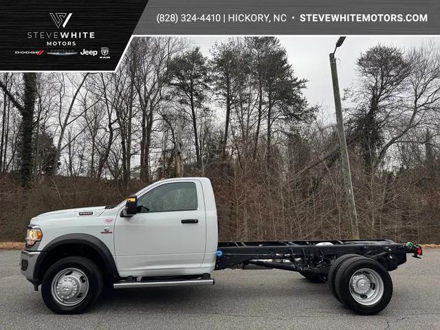 2024 RAM Ram 5500 Chassis Cab RAM 5500 TRADESMAN CHASSIS REGULAR CAB 4X4 84 CA