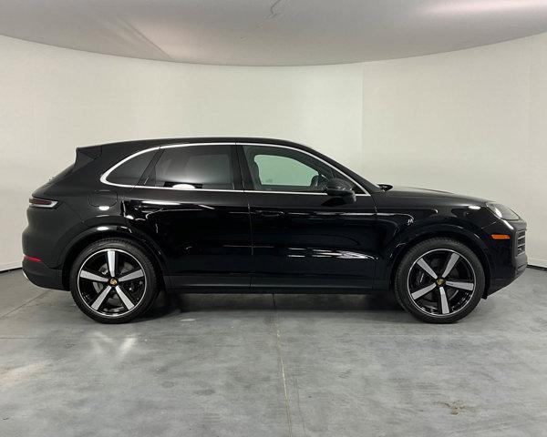 2024 Porsche Cayenne AWD