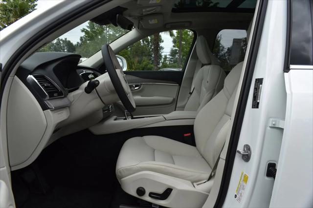 2025 Volvo XC90 Plug-In Hybrid Plus