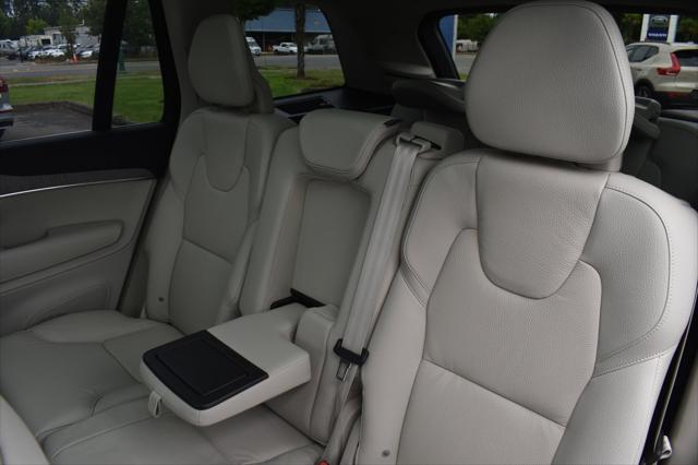 2025 Volvo XC90 Plug-In Hybrid Plus