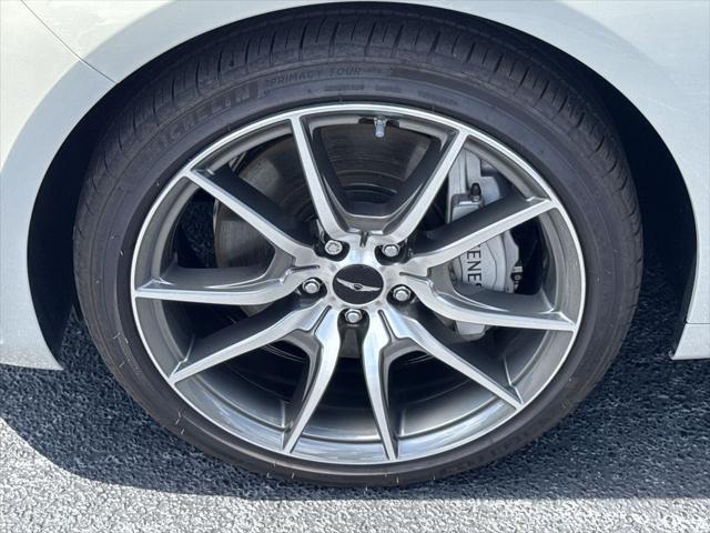 2025 Genesis G70 2.5T RWD