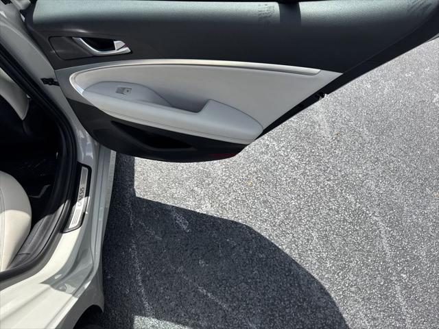 2025 Genesis G70 2.5T RWD