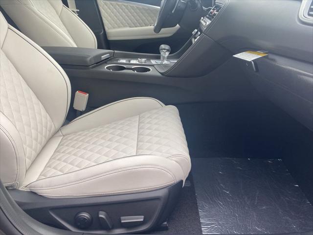 2025 Genesis G70 3.3T RWD Sport Advanced