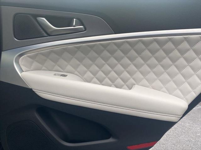 2025 Genesis G70 3.3T RWD Sport Advanced