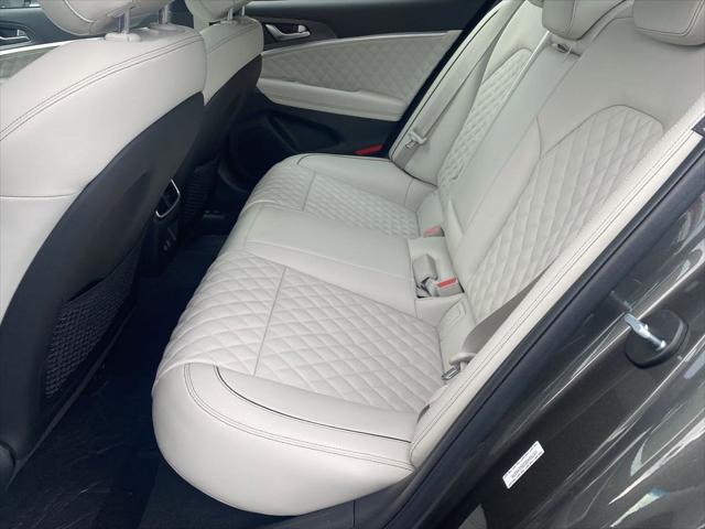 2025 Genesis G70 3.3T RWD Sport Advanced