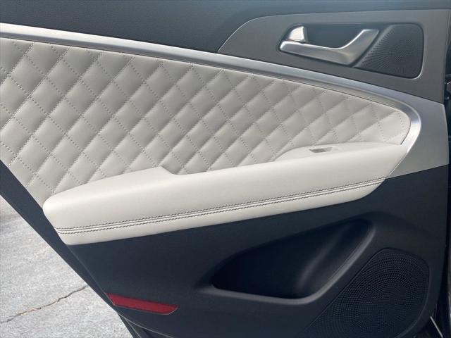 2025 Genesis G70 3.3T RWD Sport Advanced
