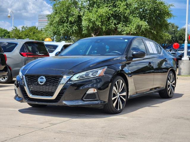 2022 Nissan Altima SR FWD