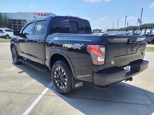 2021 Nissan TITAN Crew Cab PRO-4X 4x4