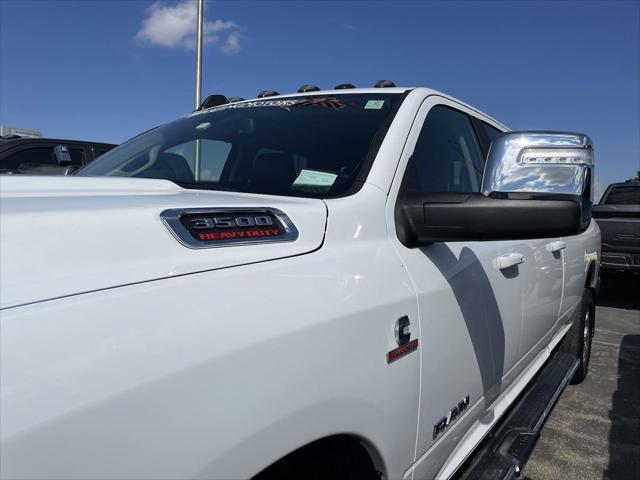 2023 RAM 3500 Laramie Crew Cab 4x4 8 Box
